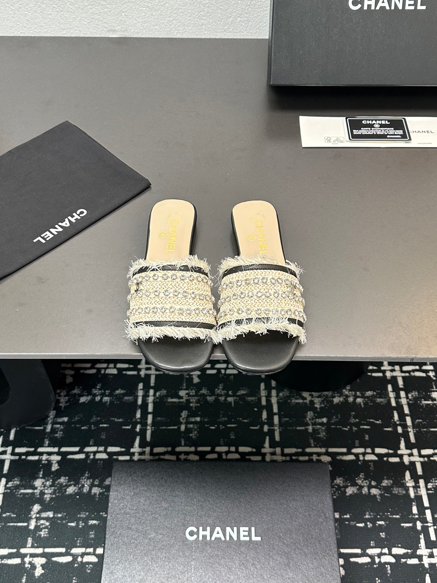 CNL Slippers