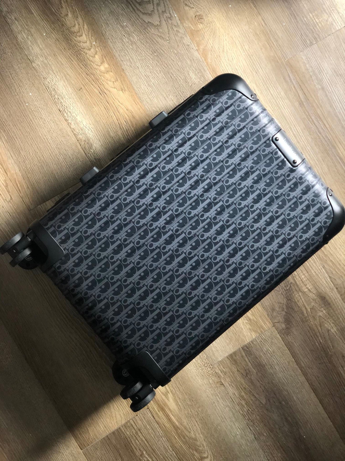 DOR Suitcase
