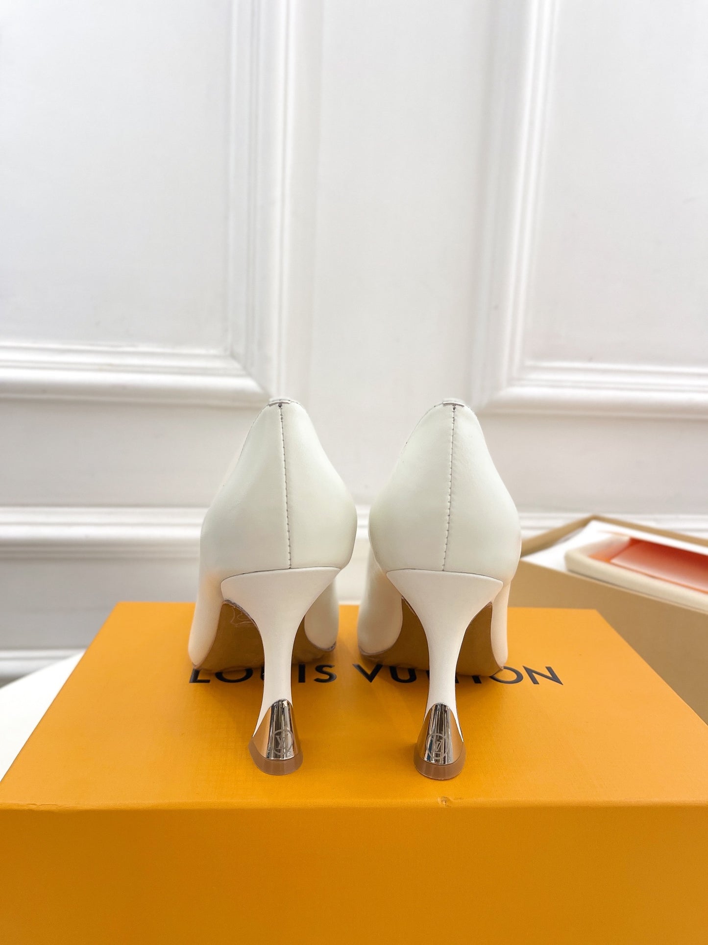 VL Court Heels (White)