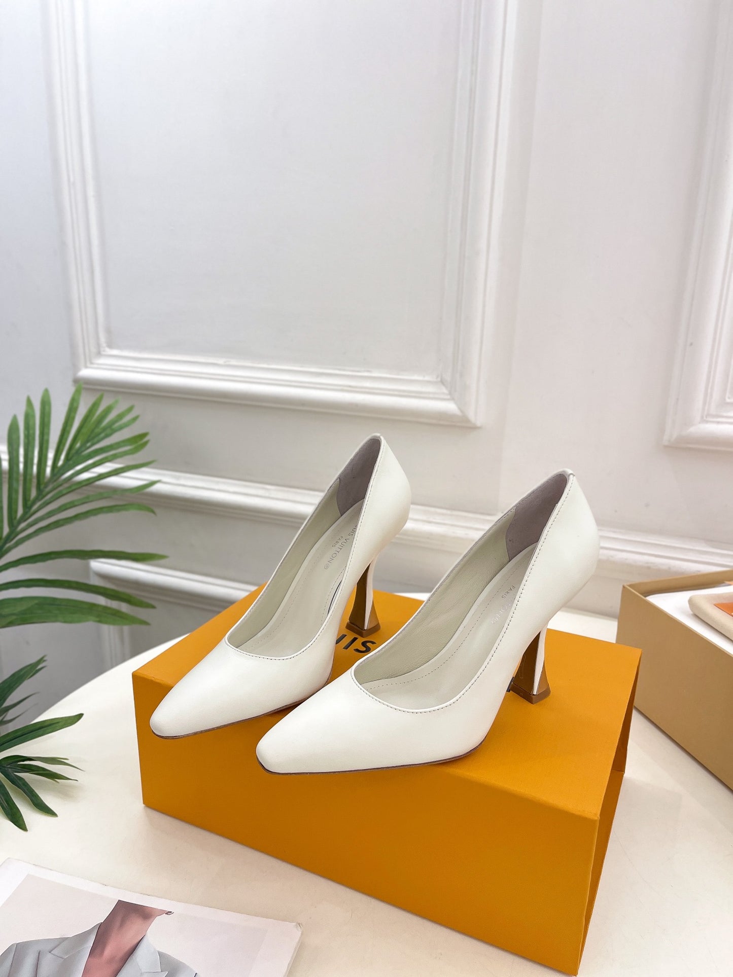 VL Court Heels (White)